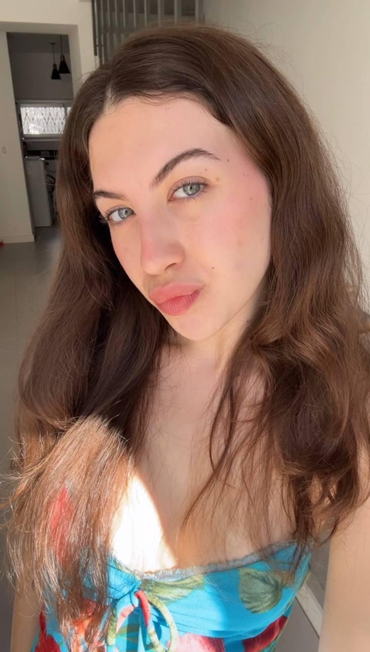 Nude girl Amber in Bhubaneshwar