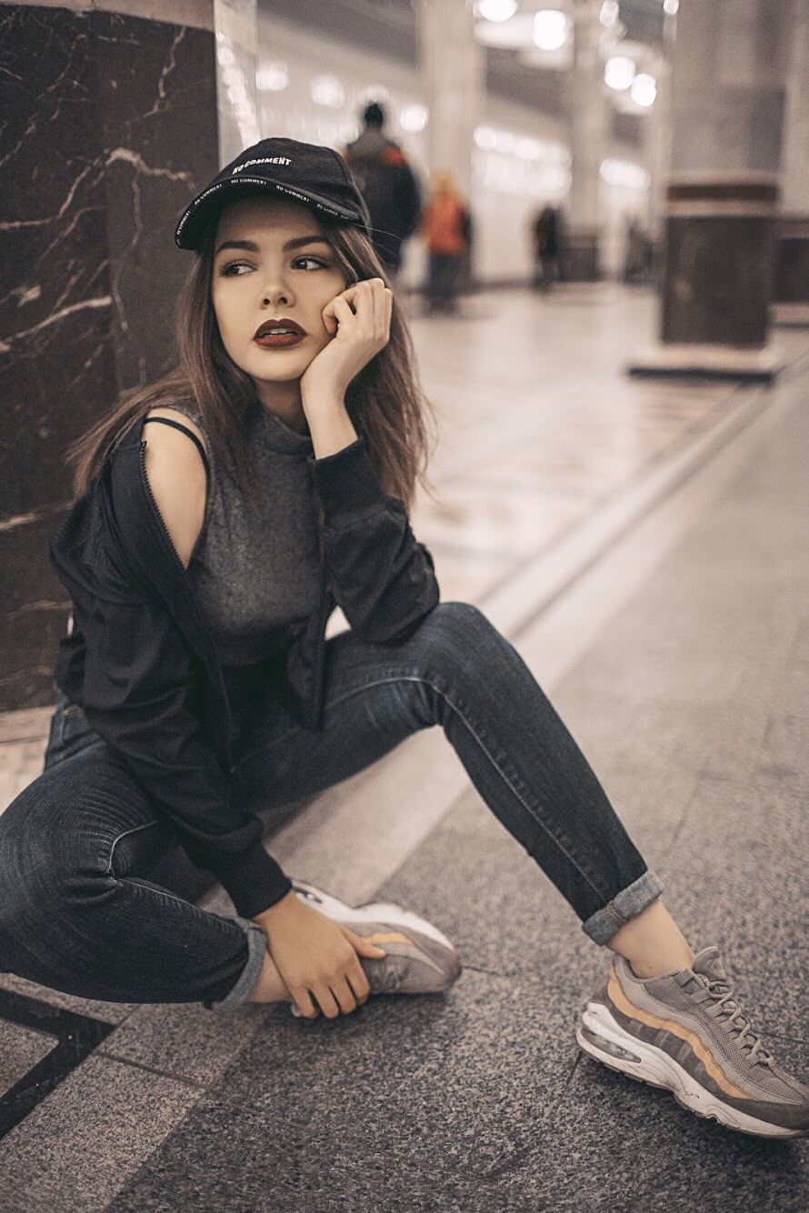 Sassy girls in Bhubaneshwar