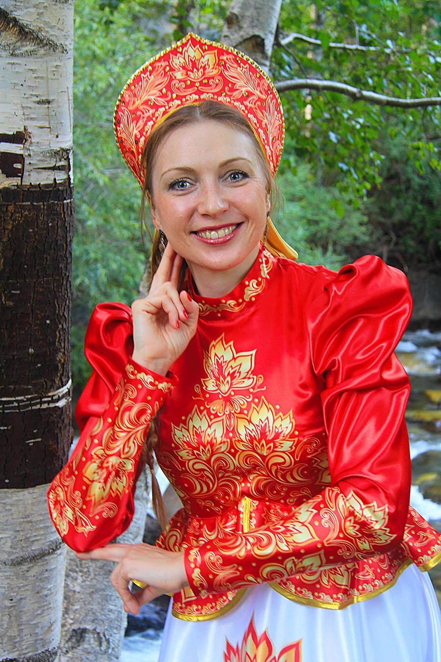 Women in Slavic costumes in Bhubaneshwar