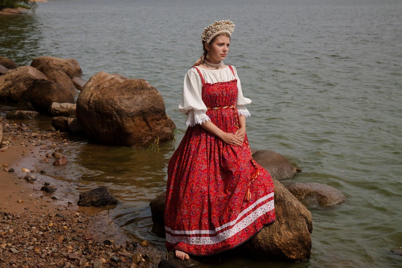 Women in Slavic costumes in Bhubaneshwar