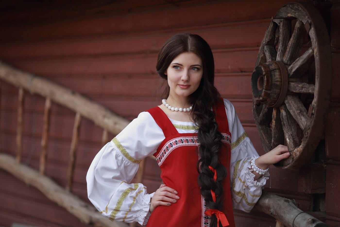 Girls in Slavic costumes in Bhubaneshwar