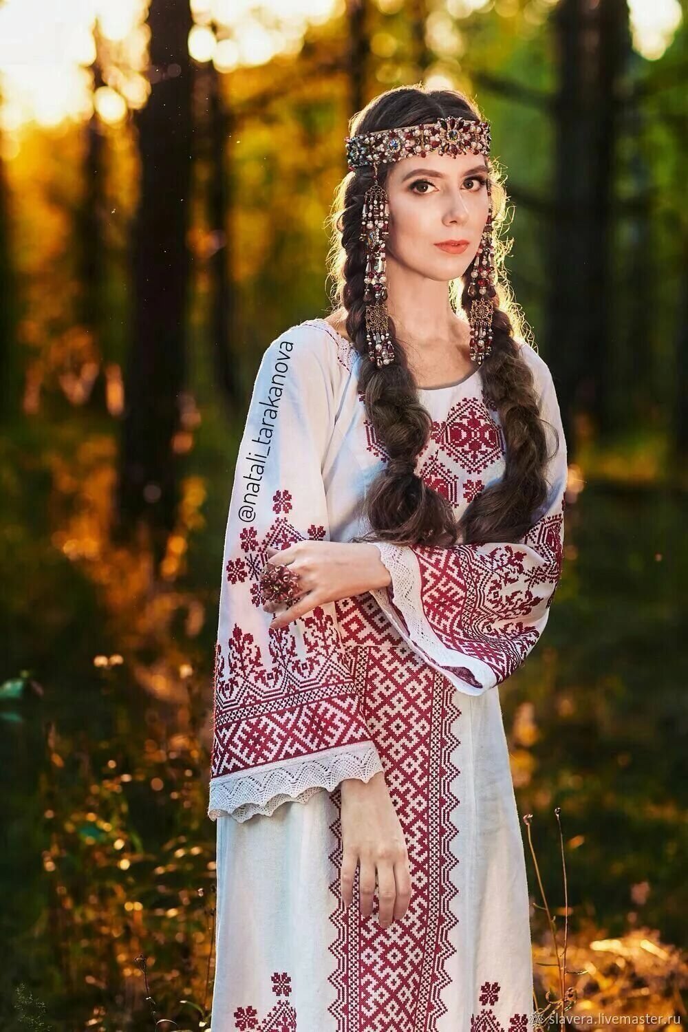 Girls in Slavic costumes in Bhubaneshwar